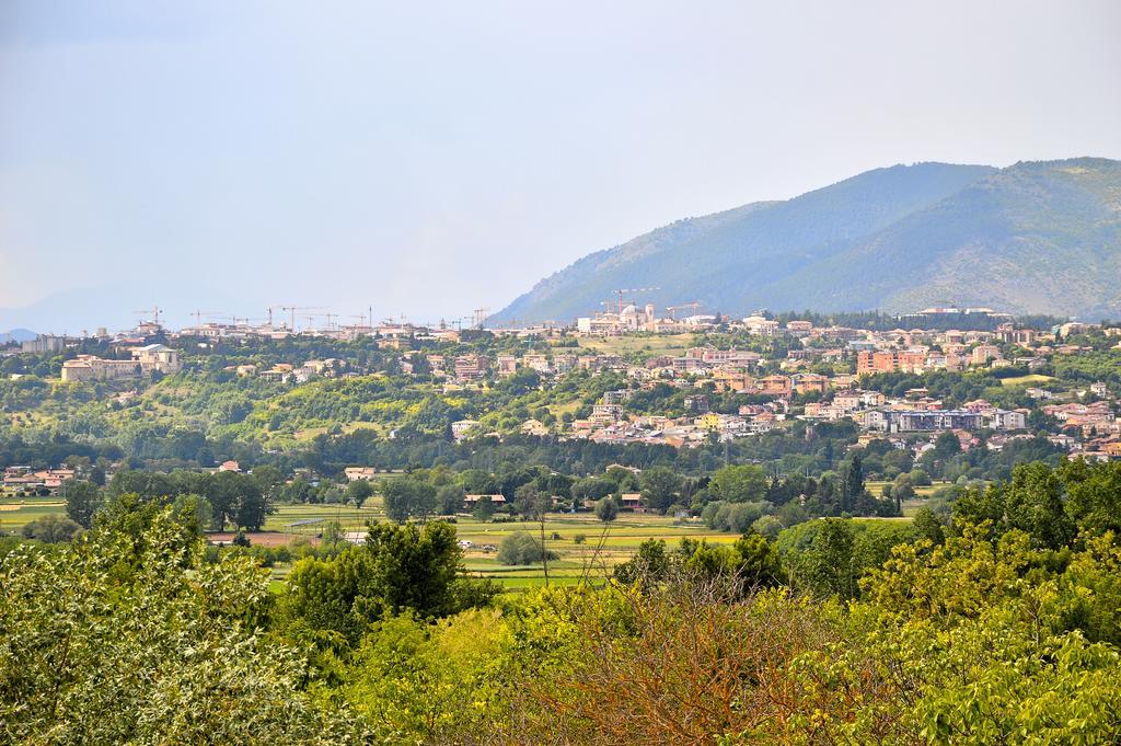 Hotel La Valle delLʼAquila Esterno foto
