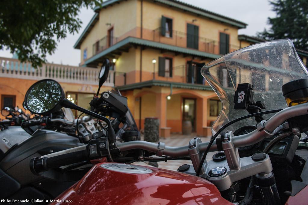 Hotel La Valle delLʼAquila Esterno foto