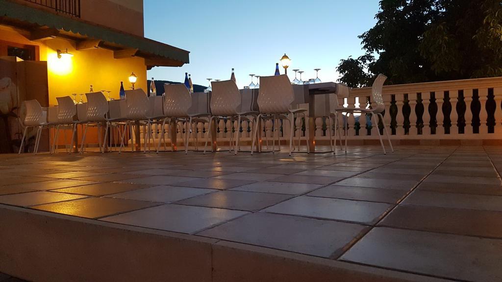 Hotel La Valle delLʼAquila Esterno foto