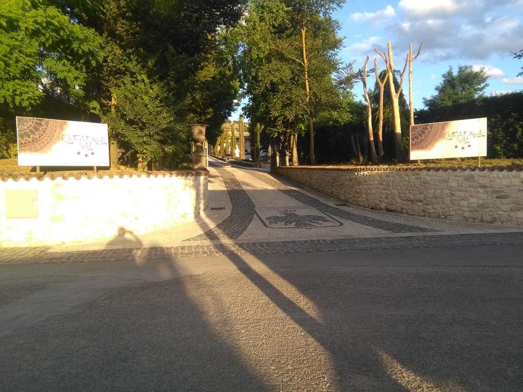 Hotel La Valle delLʼAquila Esterno foto